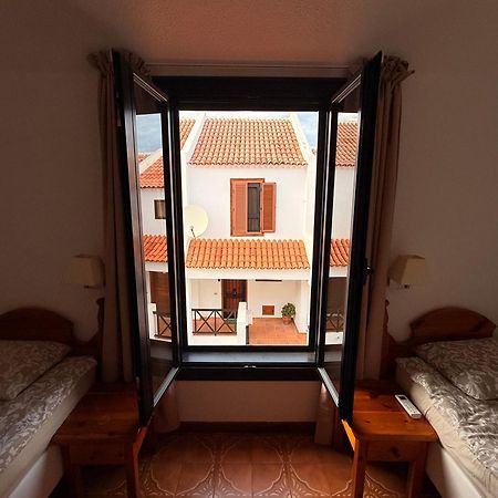 Sunny 2-Bedroom Apartment In Parque Santiago II Playa de las Americas (Tenerife) Exterior foto