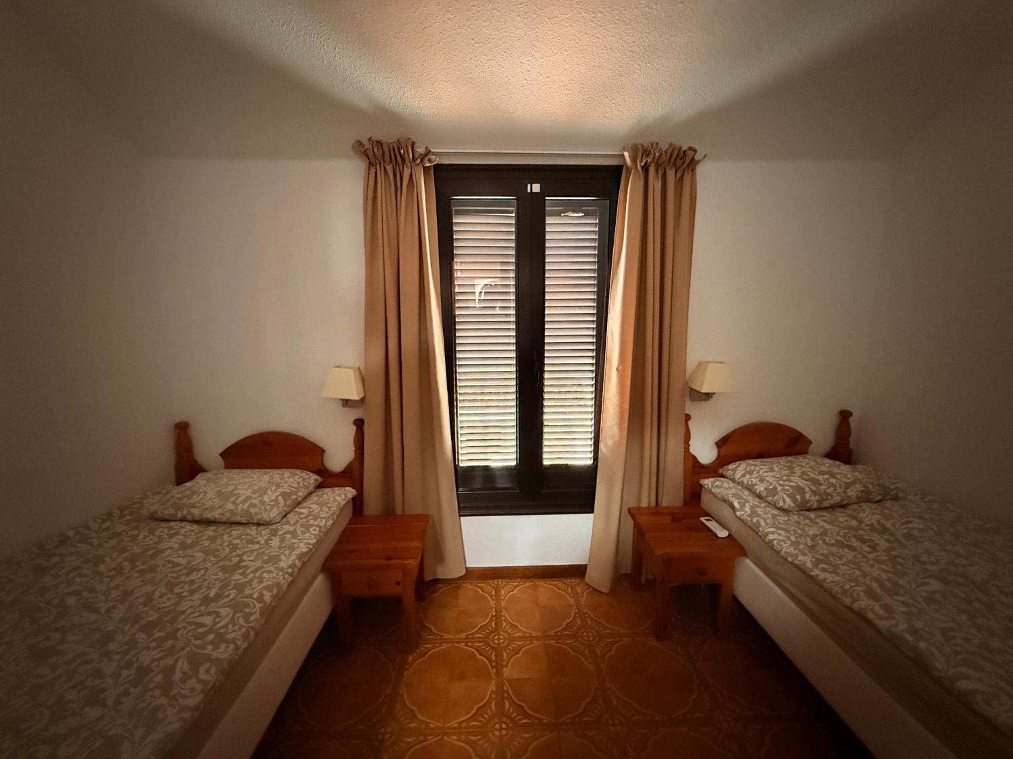 Sunny 2-Bedroom Apartment In Parque Santiago II Playa de las Americas (Tenerife) Exterior foto