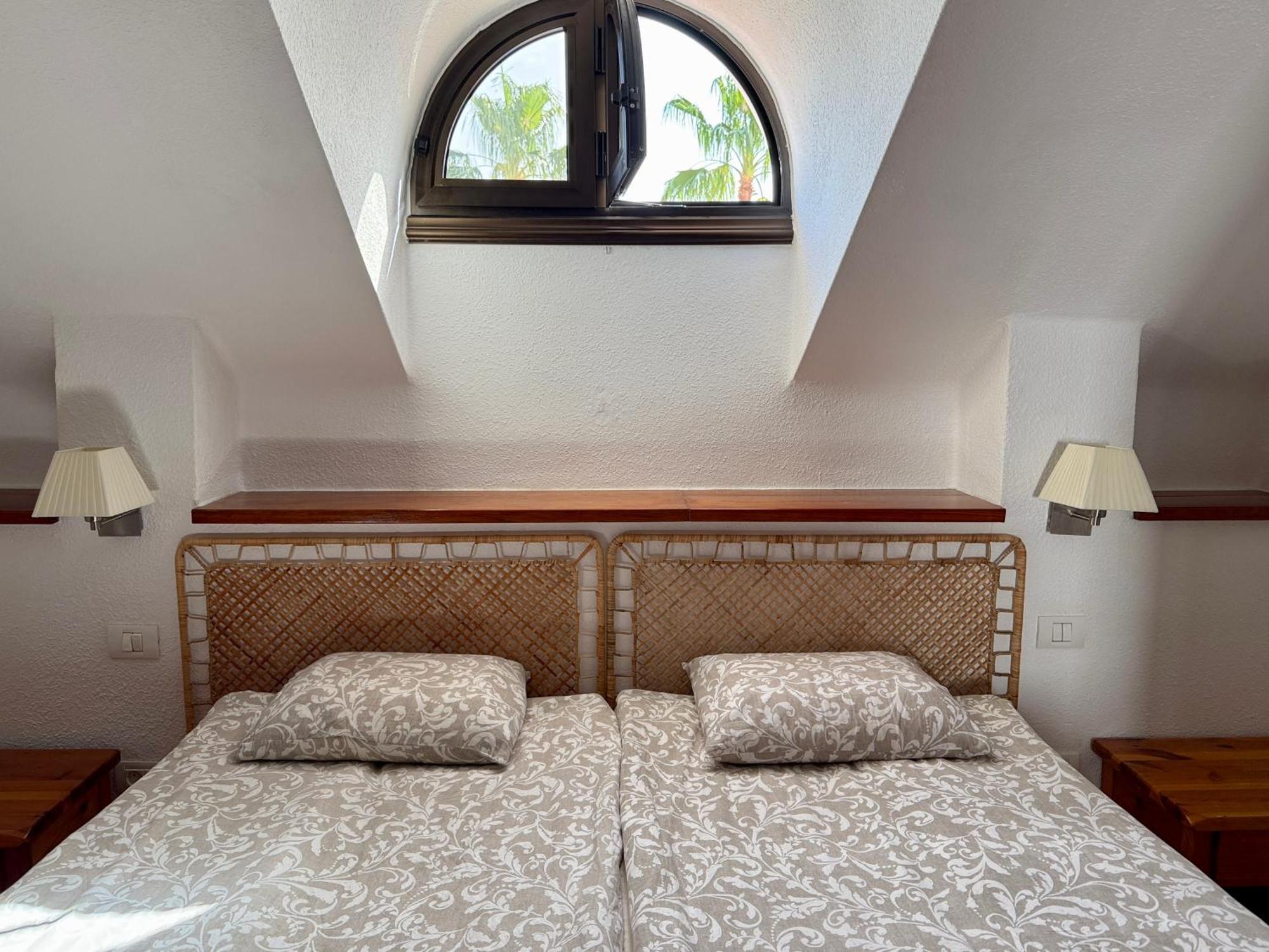 Sunny 2-Bedroom Apartment In Parque Santiago II Playa de las Americas (Tenerife) Exterior foto
