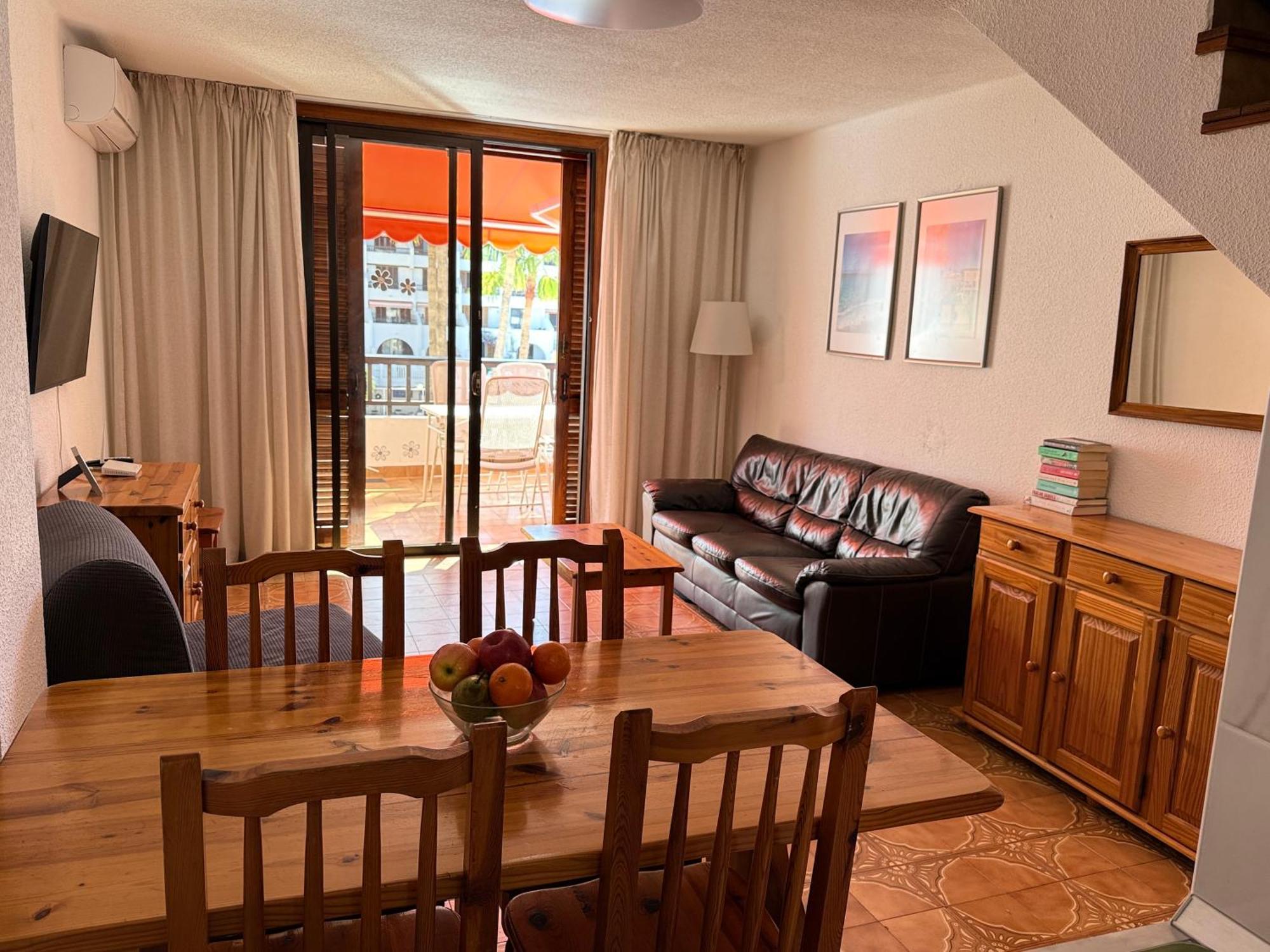 Sunny 2-Bedroom Apartment In Parque Santiago II Playa de las Americas (Tenerife) Exterior foto