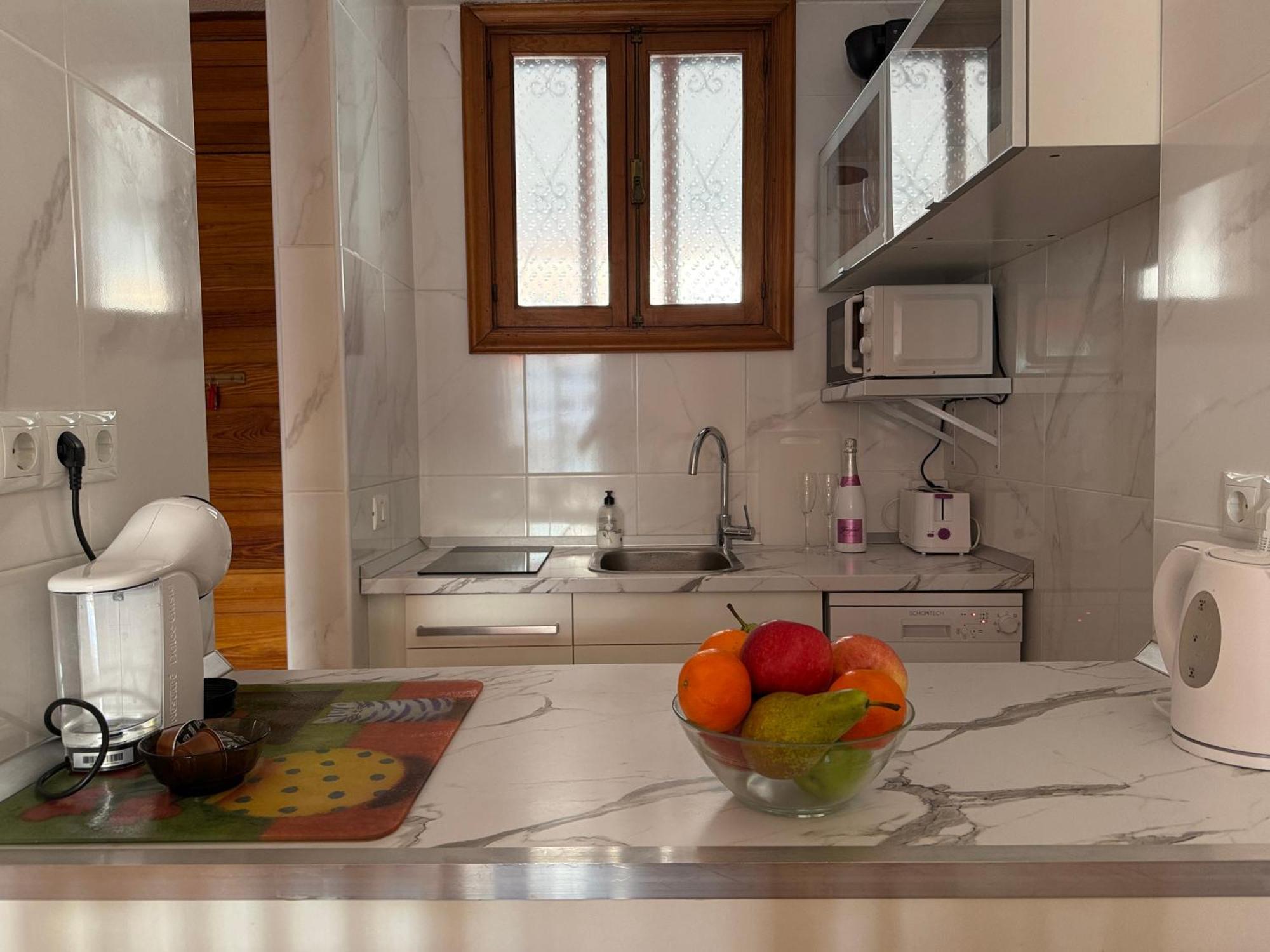 Sunny 2-Bedroom Apartment In Parque Santiago II Playa de las Americas (Tenerife) Exterior foto